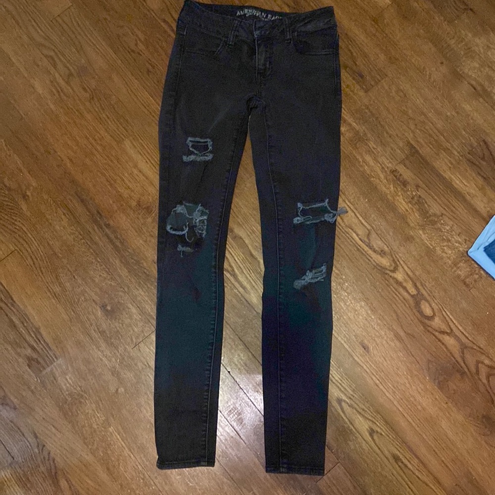 Black distressed jeggings